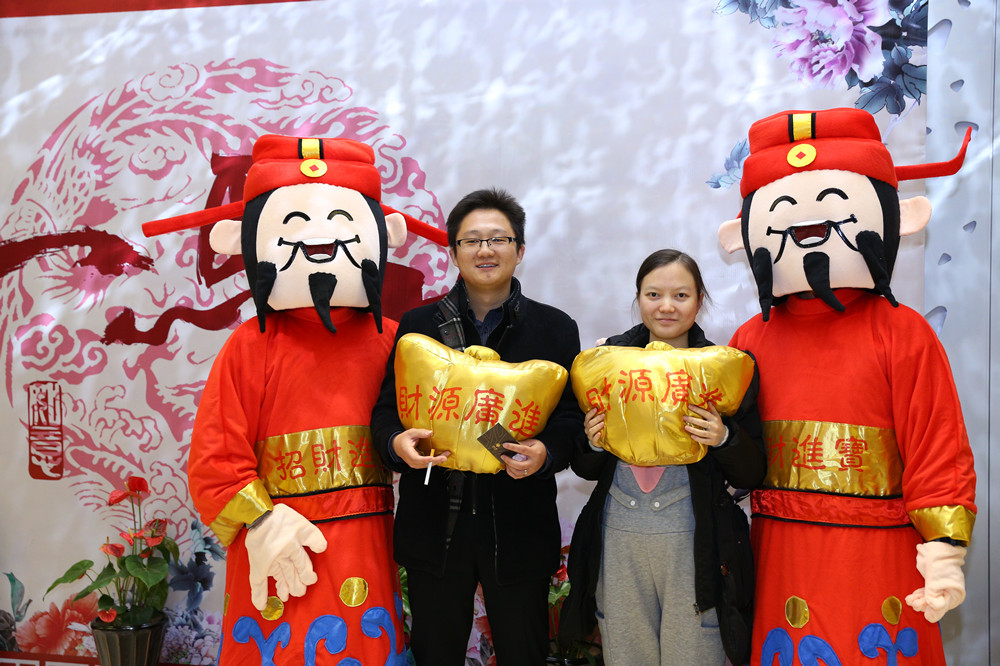 团结一心铸先锋 万马奔腾迎新年——pg电子游戏试玩2014新年晚会纪实